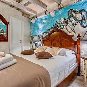 Historic Plaza Varos (adults Only) 4*, Split Croatia