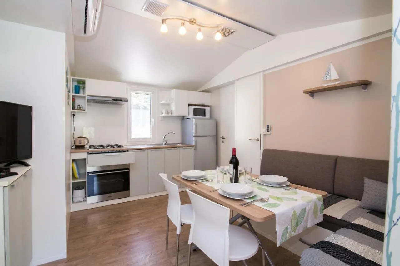 Holiday park Mobile Homes 'Jakov', Camp Soline Biograd Na Moru